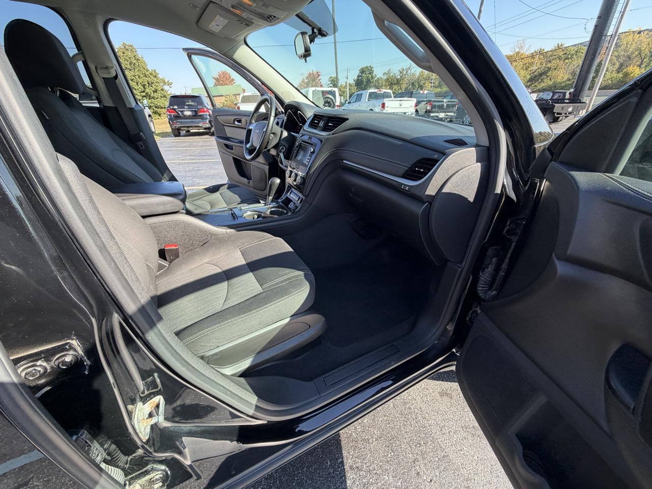Chevrolet Traverse FWD 4dr LT w/1LT 2017