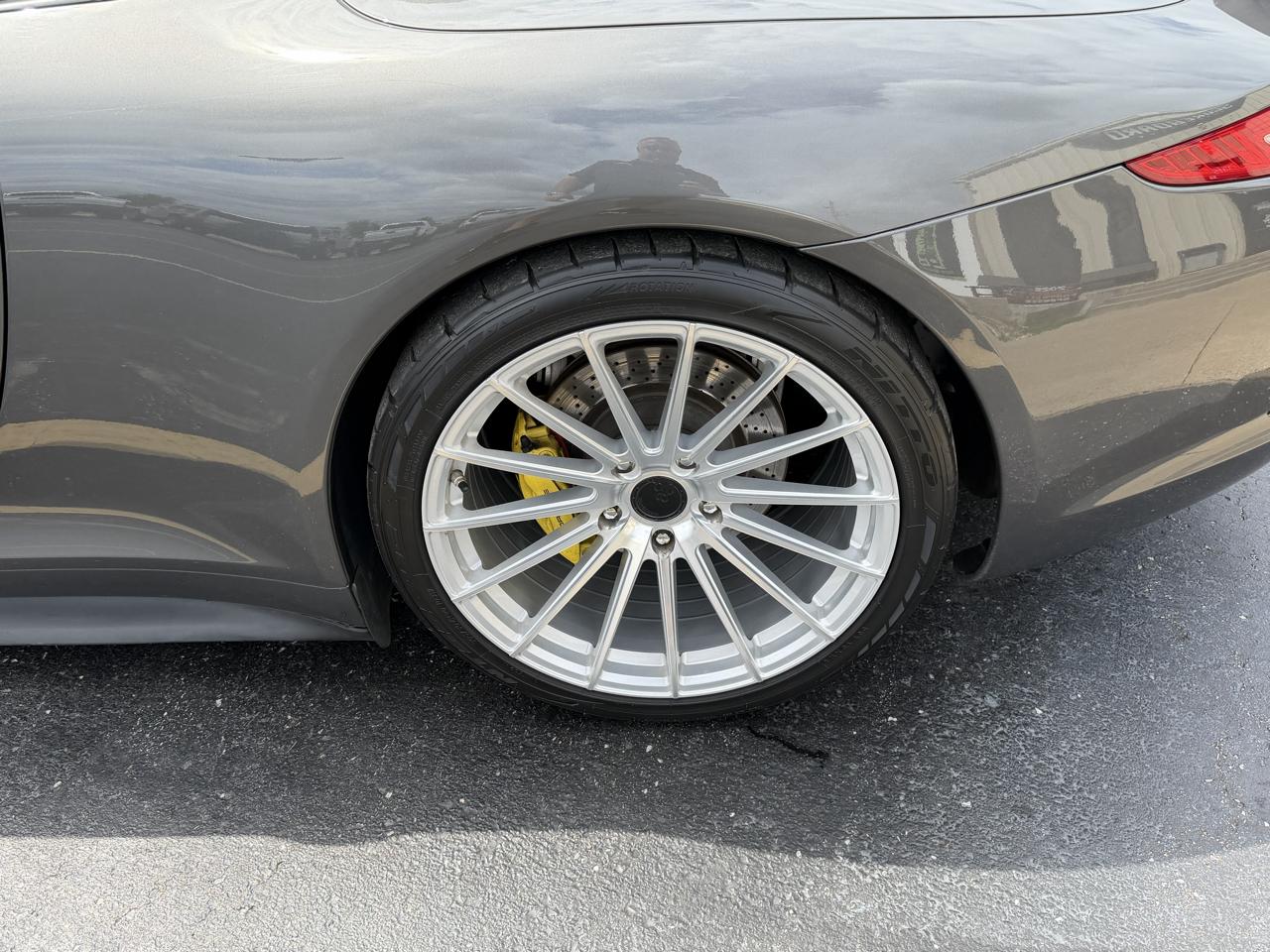 Porsche 911 2dr Cabriolet Carrera 2014