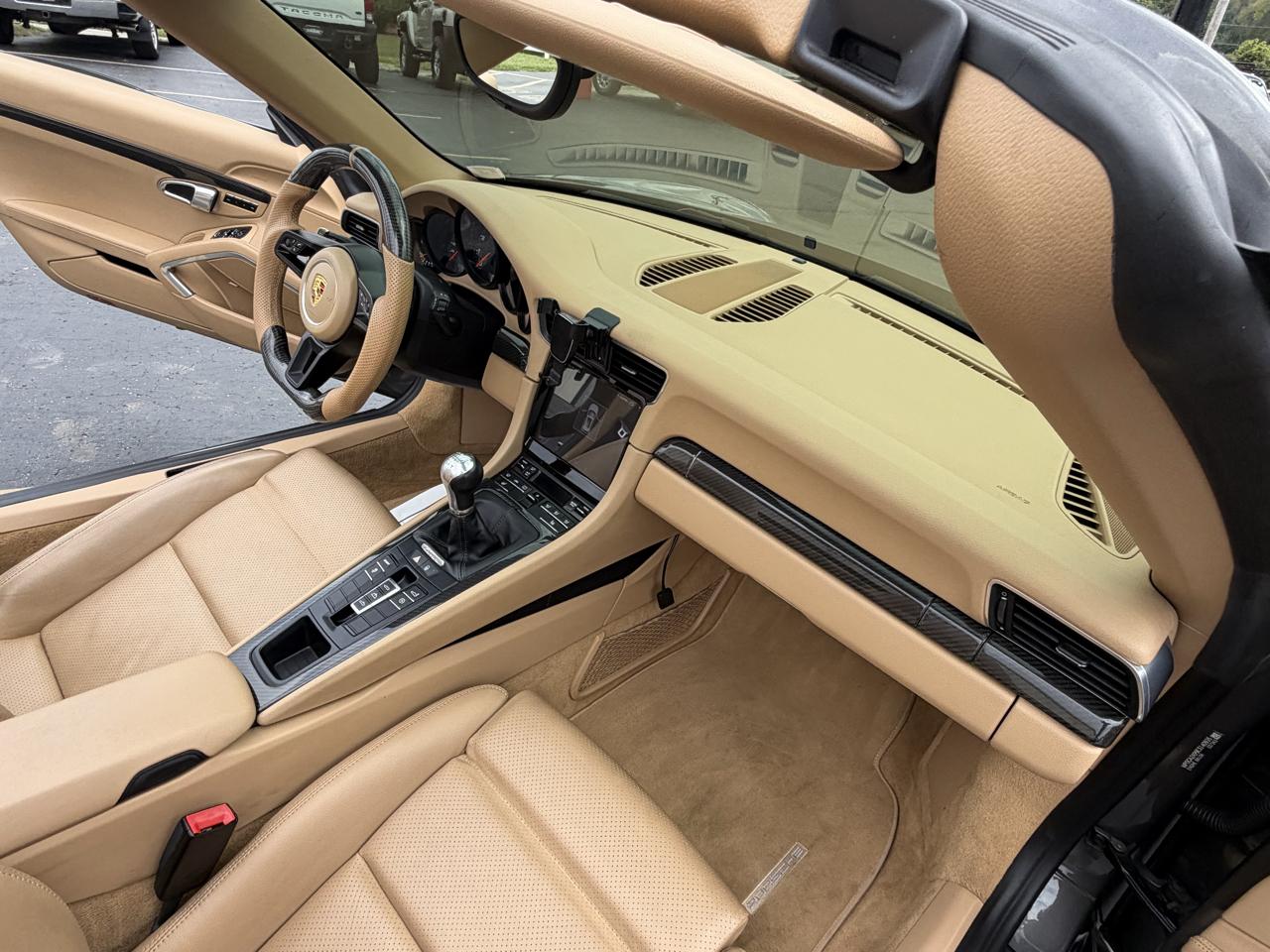 Porsche 911 2dr Cabriolet Carrera 2014