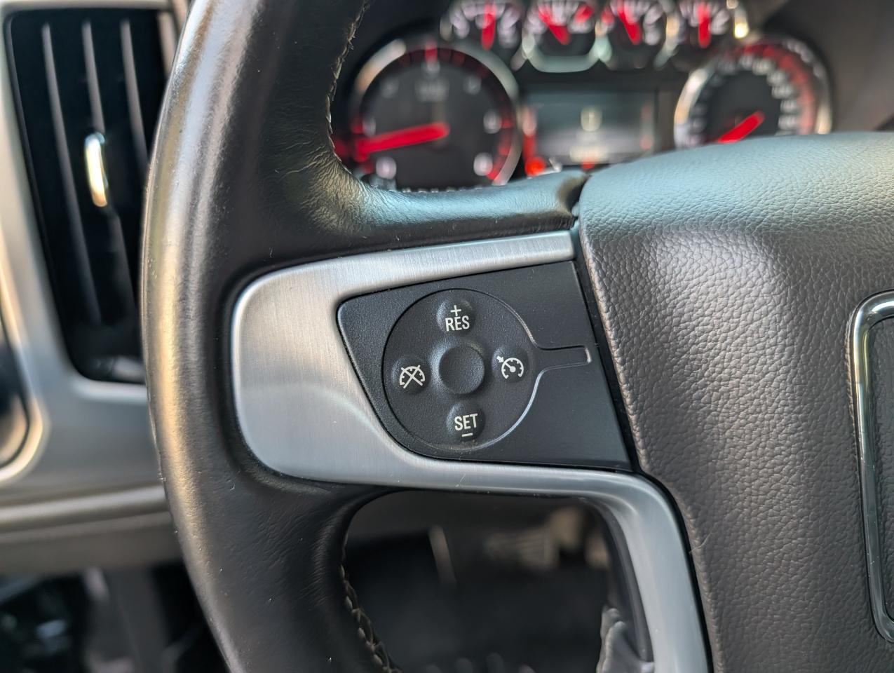 GMC Sierra 1500 SLE Double Cab 4WD 2015