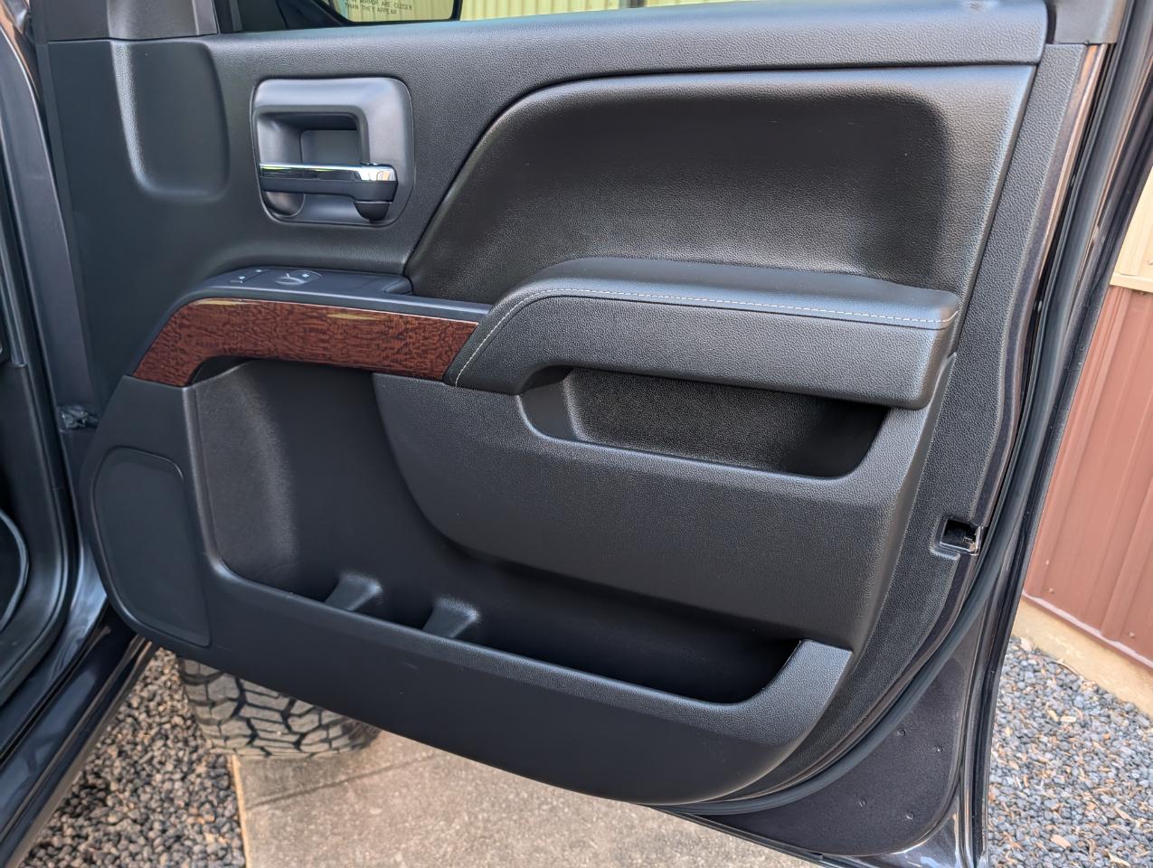 GMC Sierra 1500 SLE Double Cab 4WD 2015