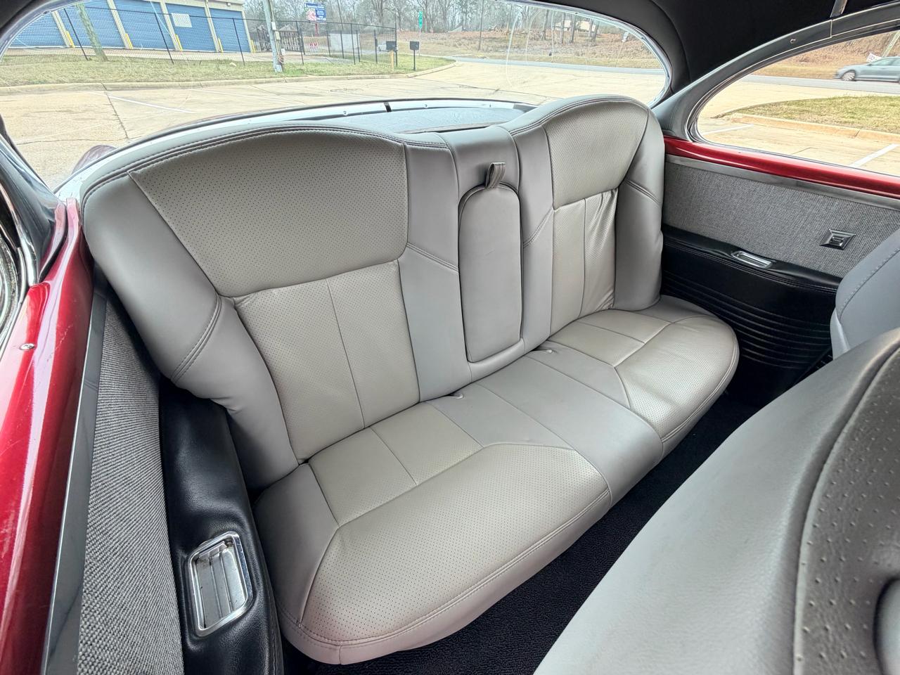 Oldsmobile Ninety-Eight  1952