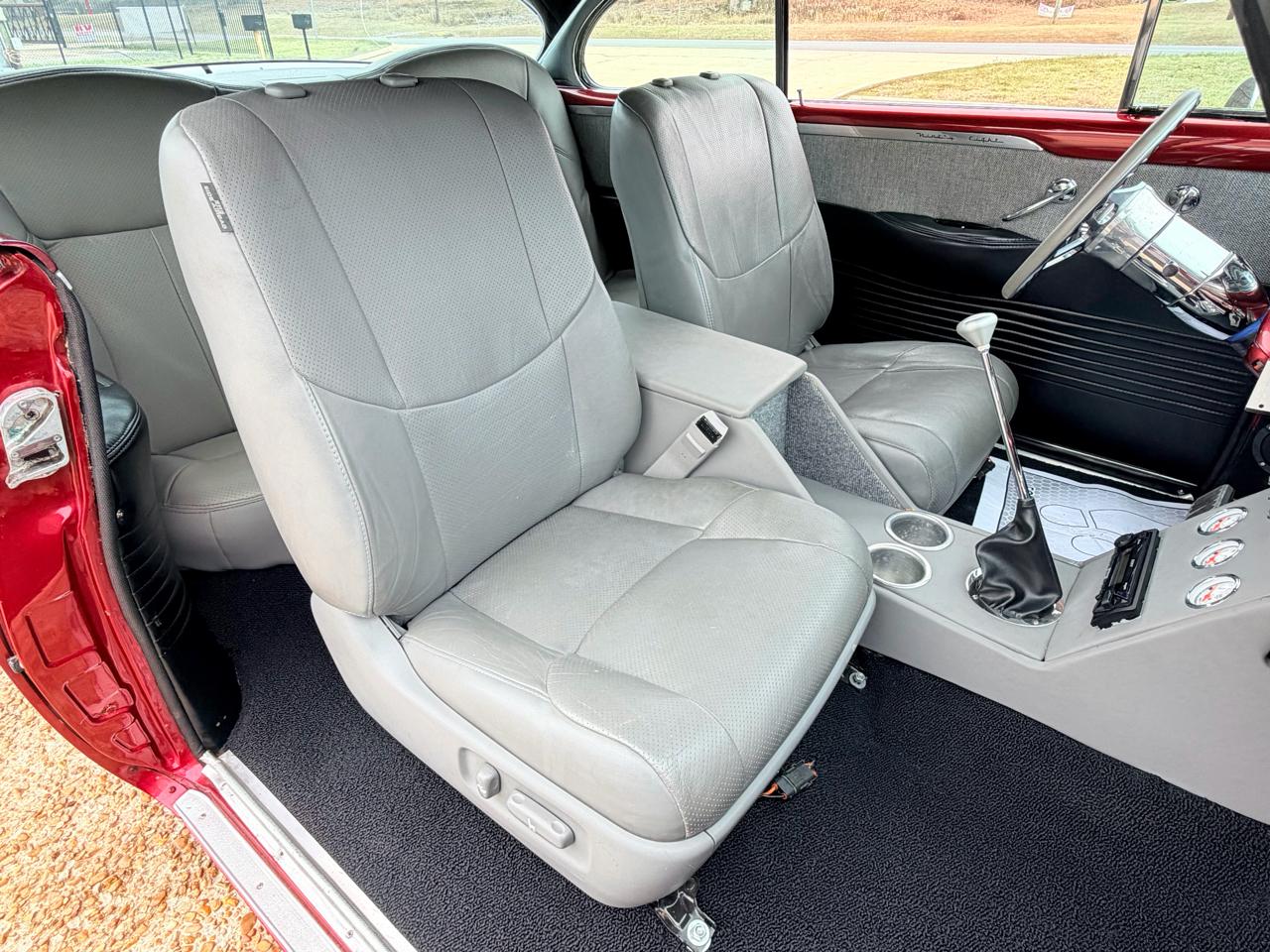 Oldsmobile Ninety-Eight  1952