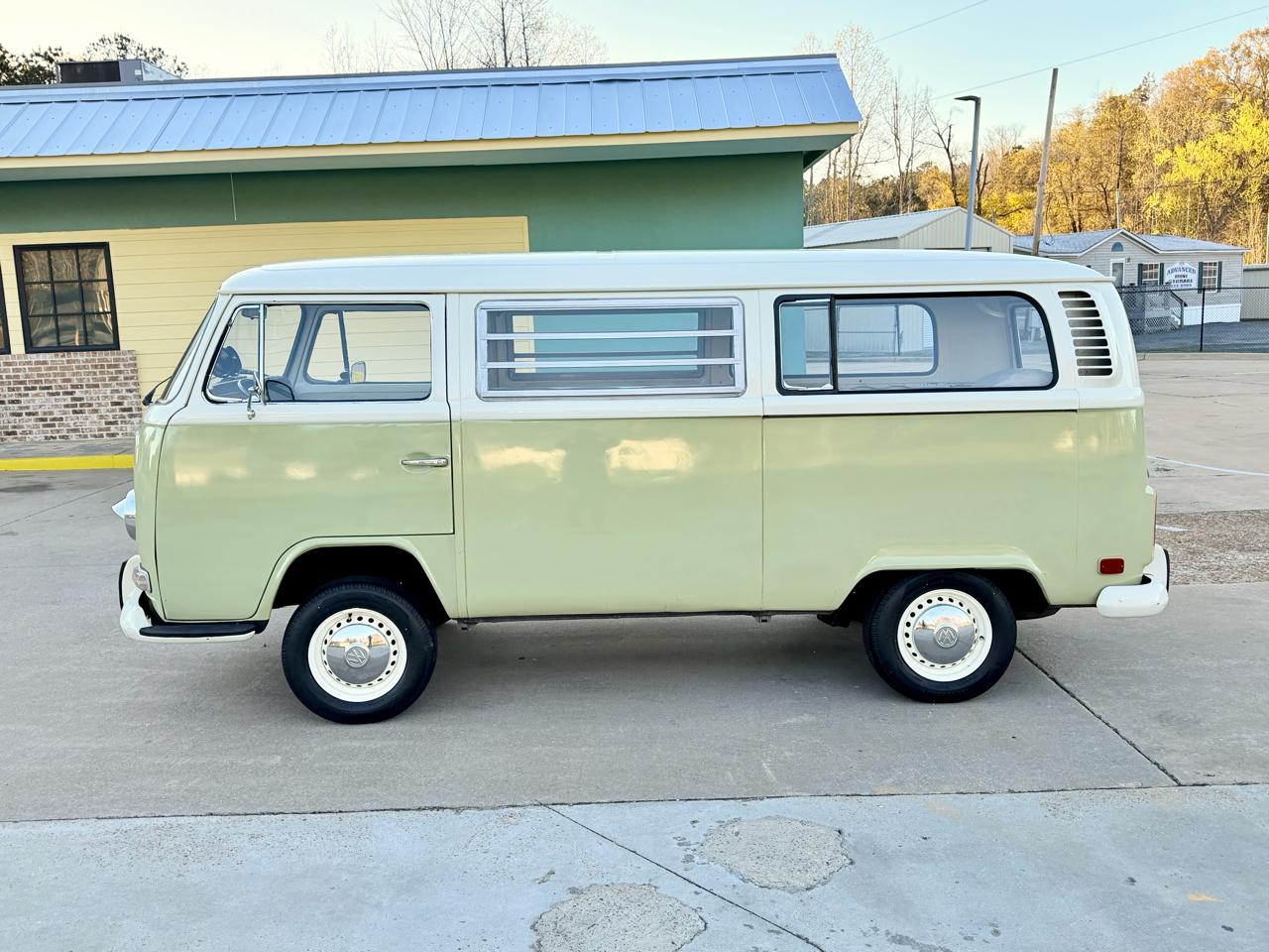 Volkswagen Microbus  1972