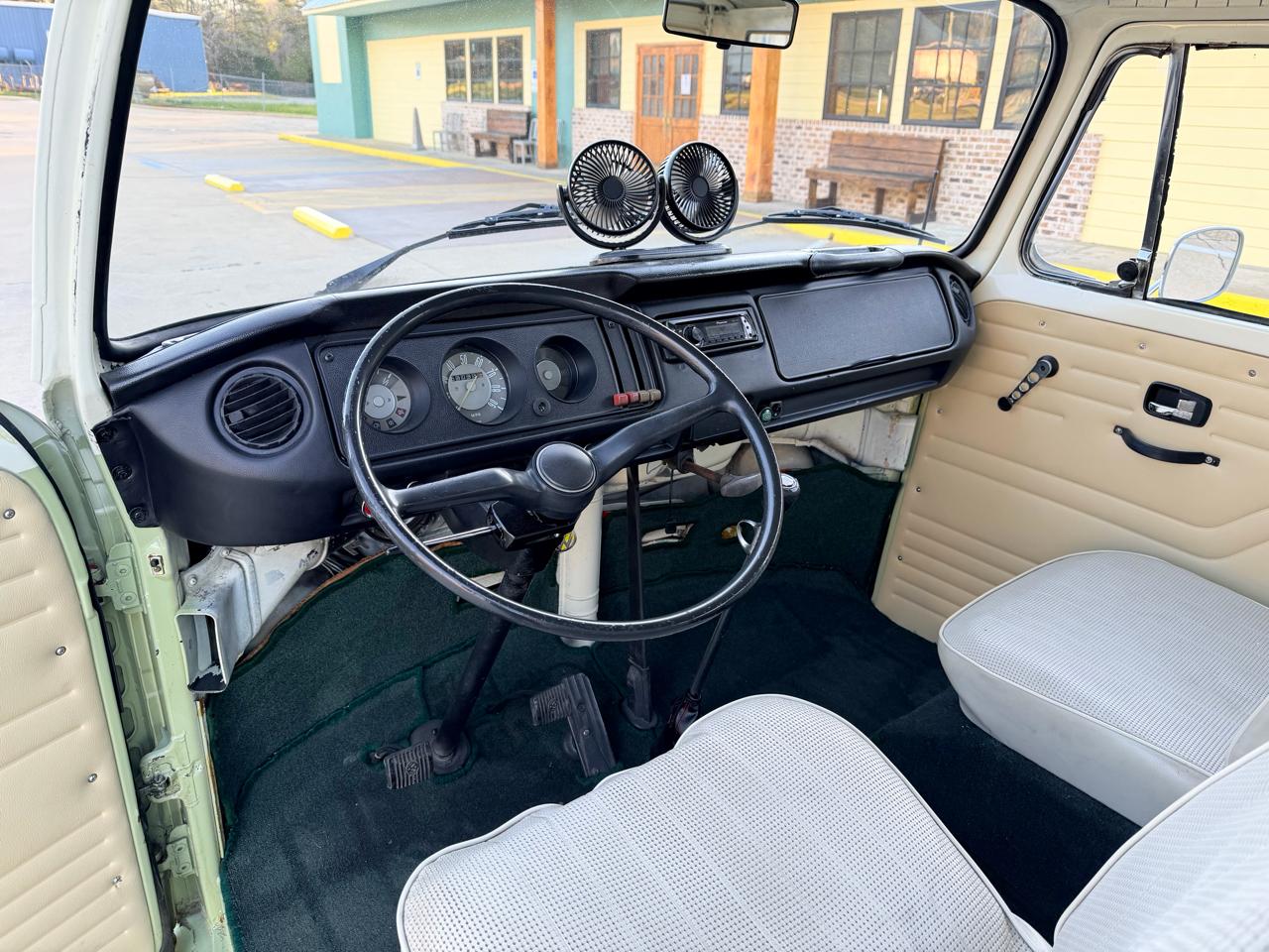 Volkswagen Microbus  1972