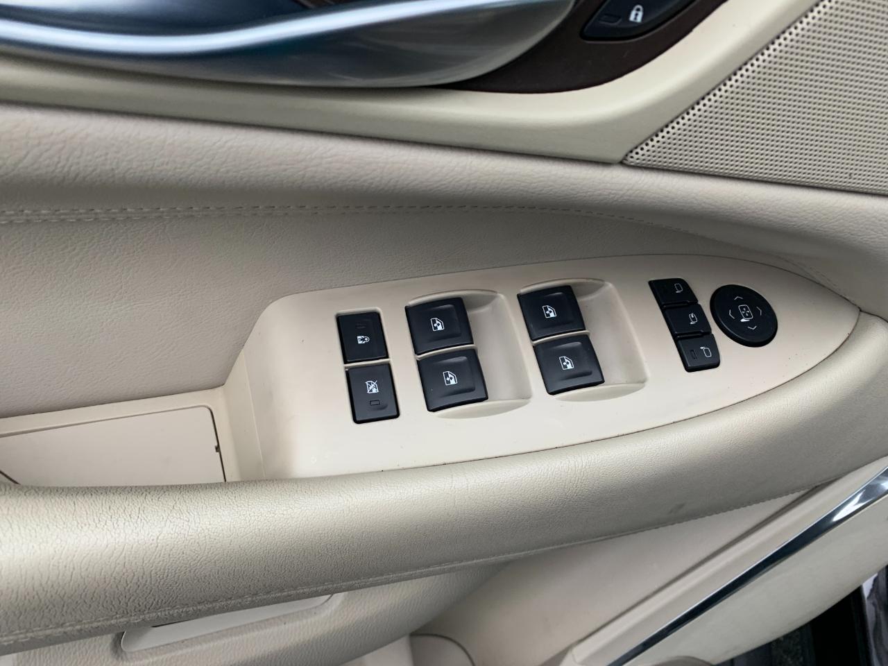 Cadillac Escalade ESV Premium 4WD 2015