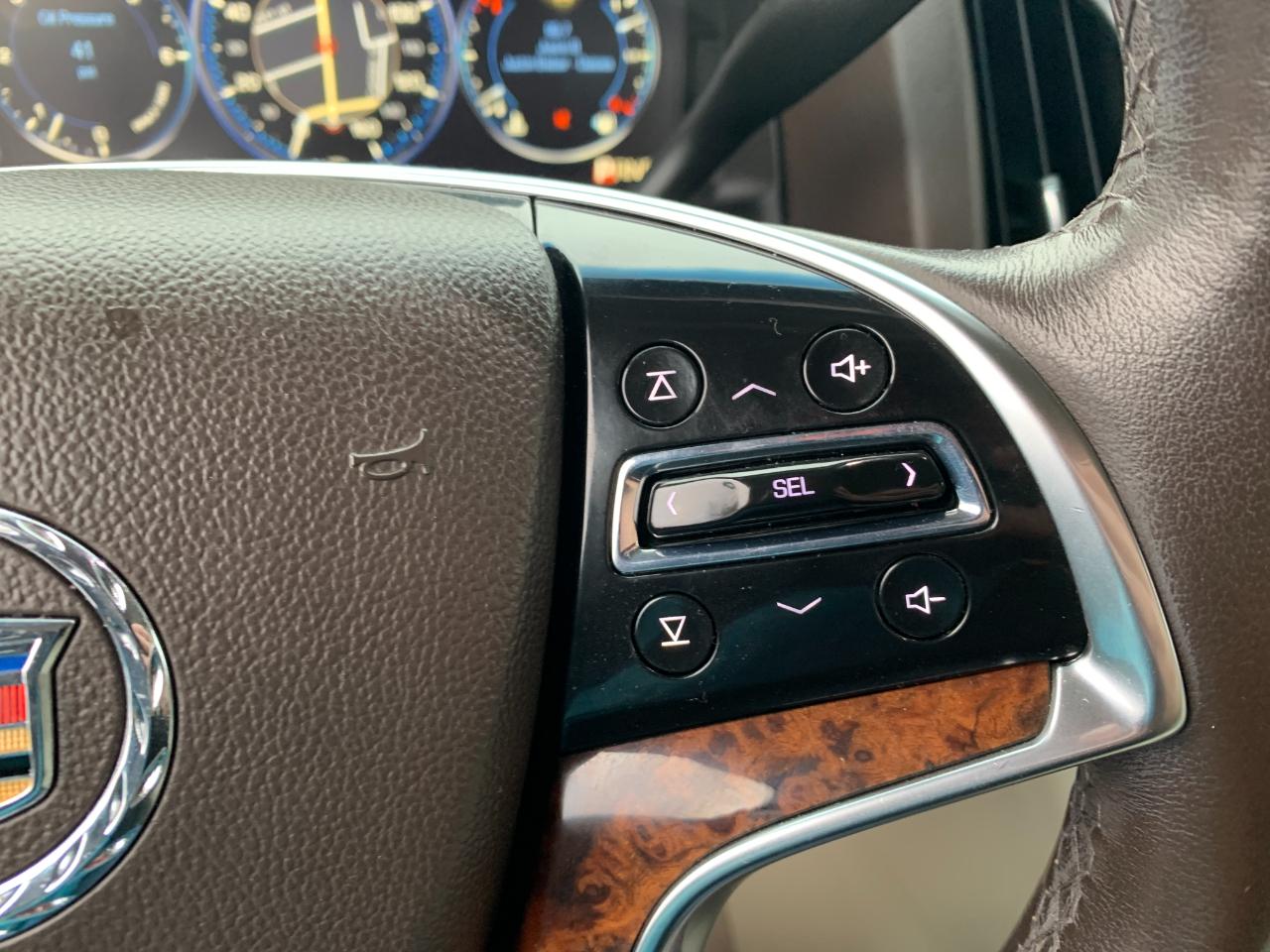 Cadillac Escalade ESV Premium 4WD 2015