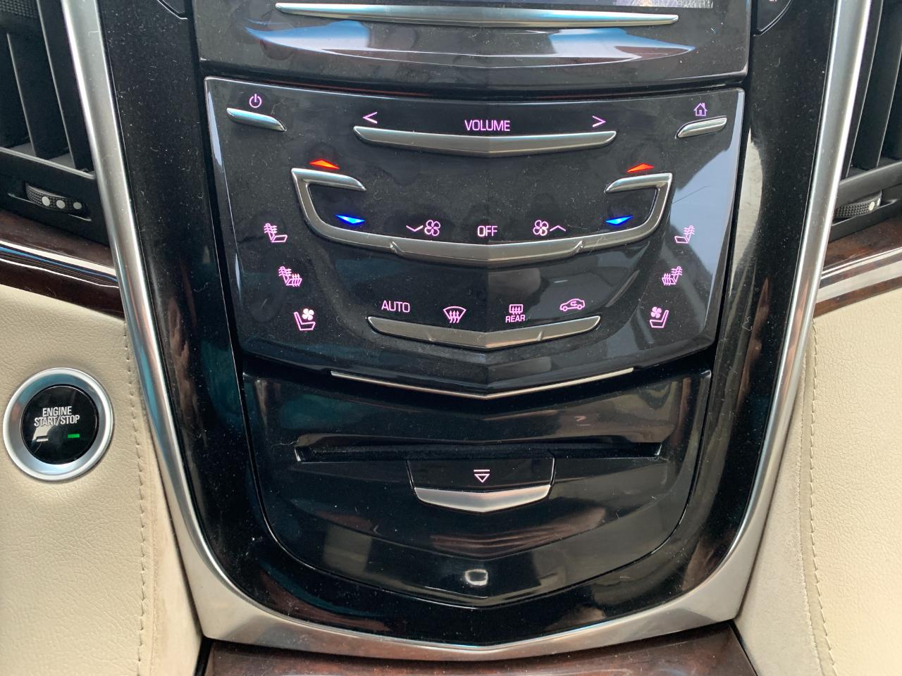 Cadillac Escalade ESV Premium 4WD 2015