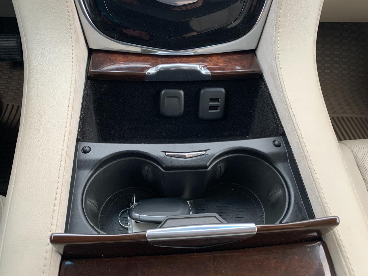 Cadillac Escalade ESV Premium 4WD 2015