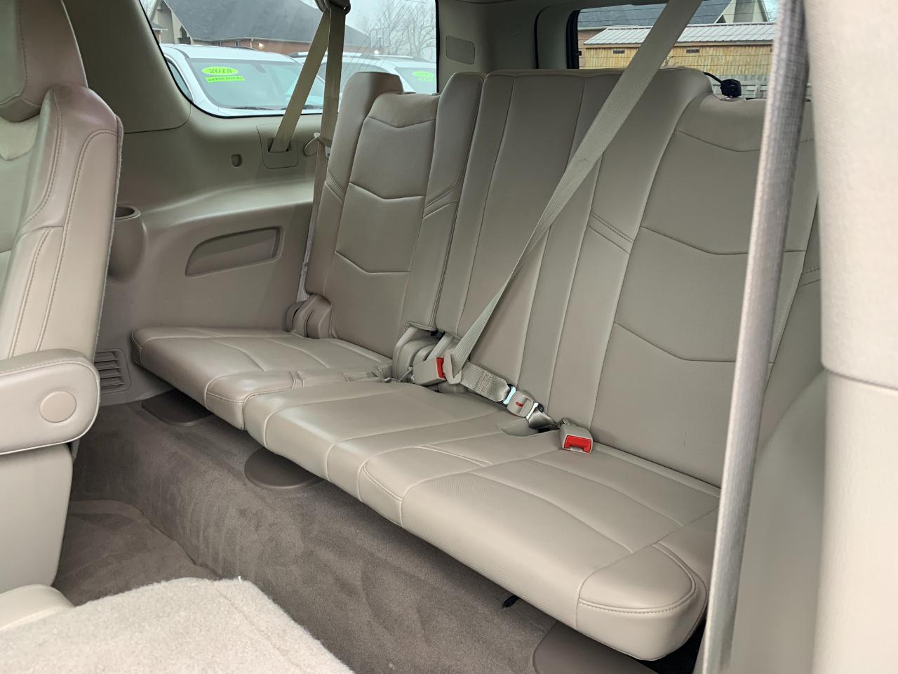 Cadillac Escalade ESV Premium 4WD 2015