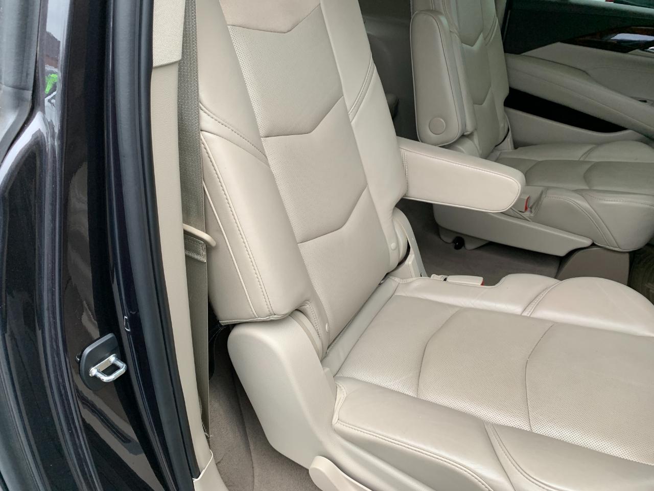 Cadillac Escalade ESV Premium 4WD 2015