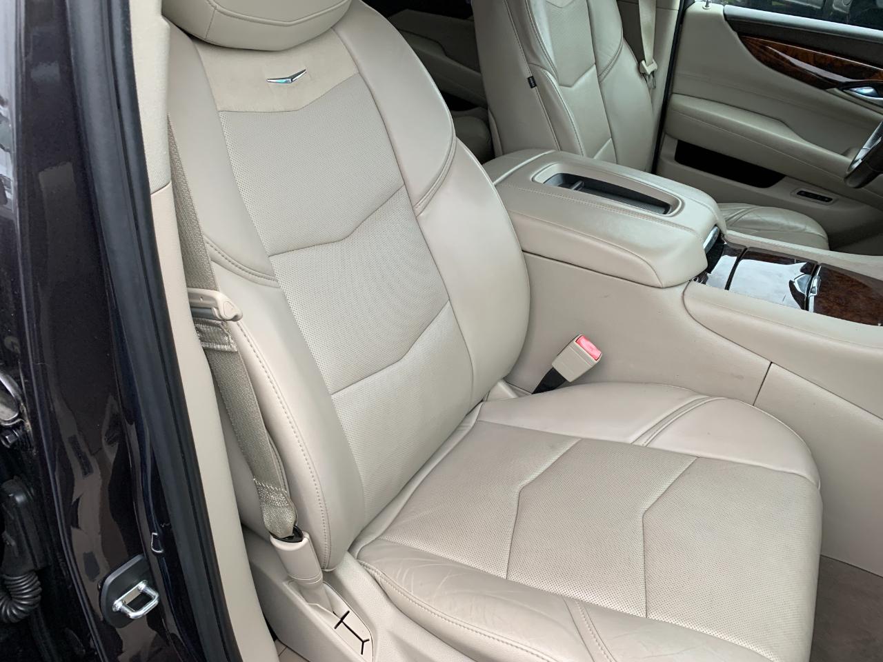 Cadillac Escalade ESV Premium 4WD 2015