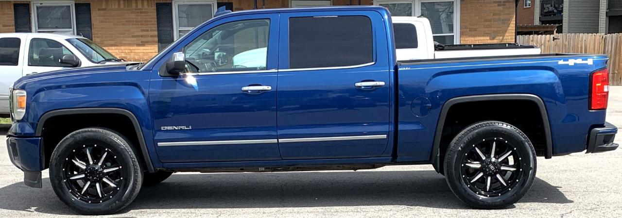 GMC Sierra 1500 Denali Crew Cab Short Box 4WD 2015