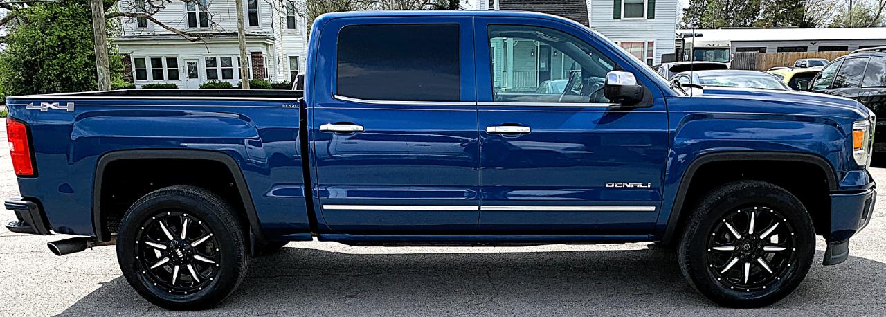 GMC Sierra 1500 Denali Crew Cab Short Box 4WD 2015