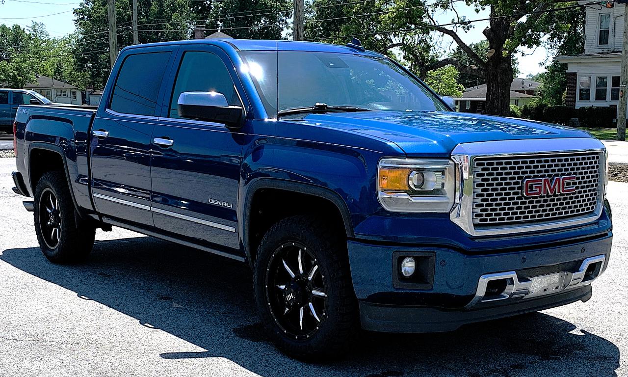 GMC Sierra 1500 Denali Crew Cab Short Box 4WD 2015