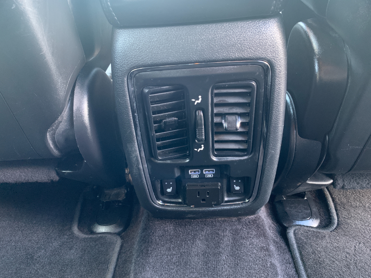 2017 Dodge Durango GT photo 36