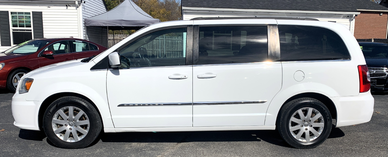 Chrysler Town & Country Touring 2016