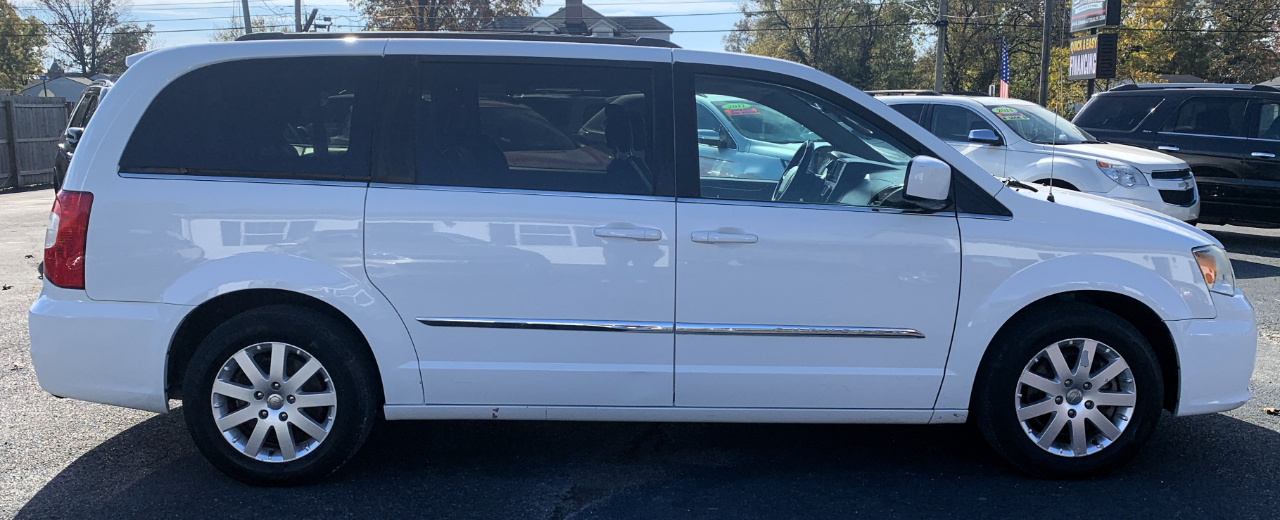 Chrysler Town & Country Touring 2016