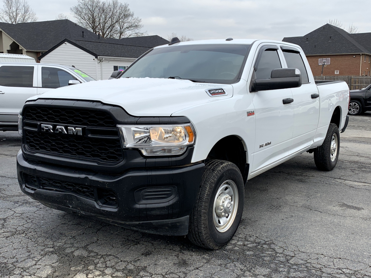 RAM 2500 Tradesman Crew Cab SWB 4WD 2022