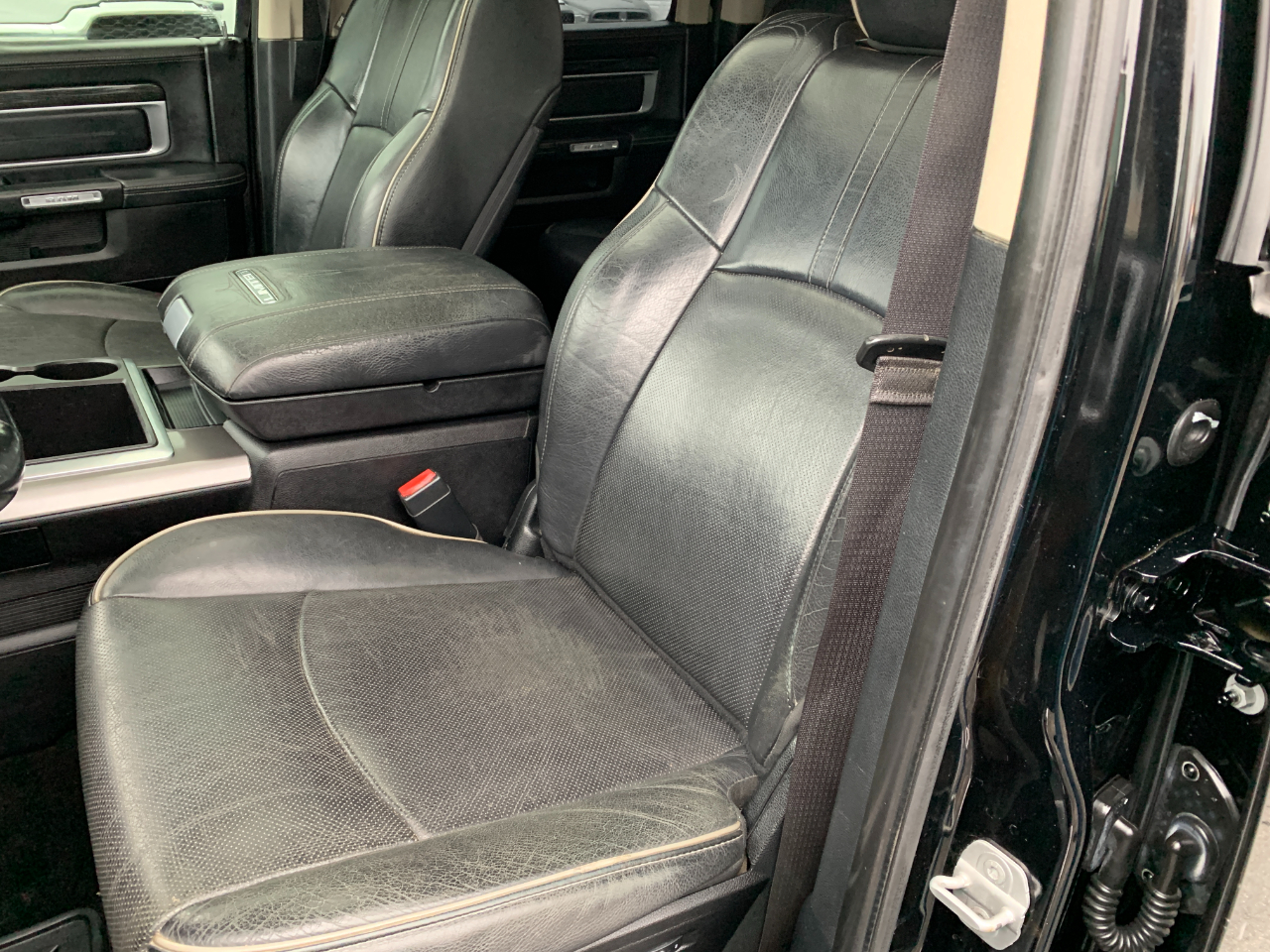 RAM 1500 Laramie Longhorn Edition Crew Cab SWB 4WD 2014