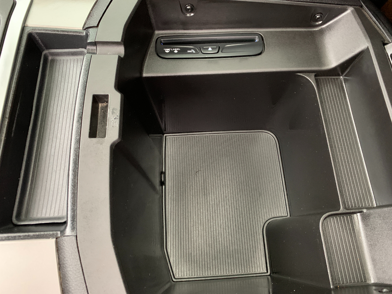 RAM 1500 Laramie Longhorn Edition Crew Cab SWB 4WD 2014