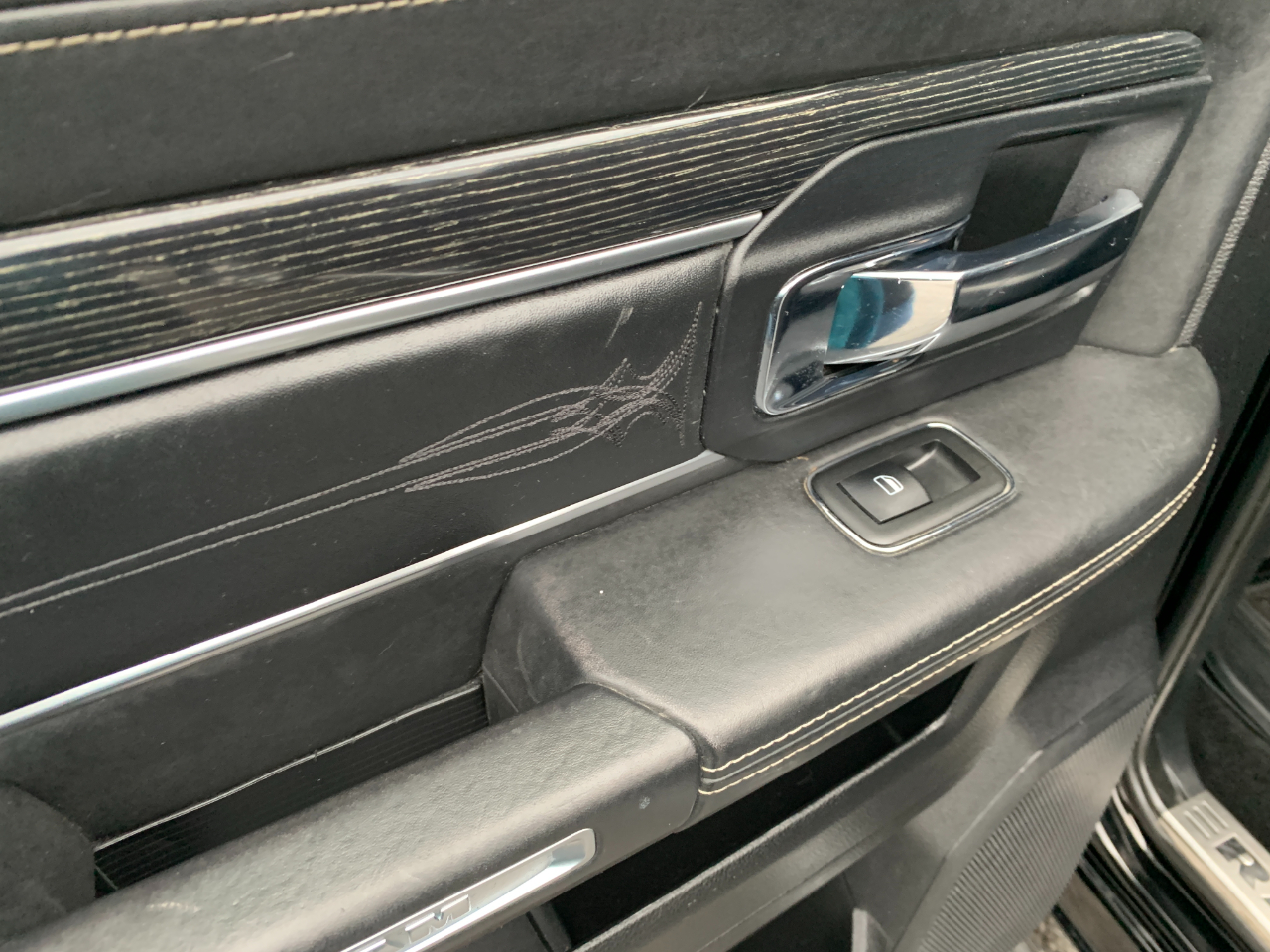 RAM 1500 Laramie Longhorn Edition Crew Cab SWB 4WD 2014