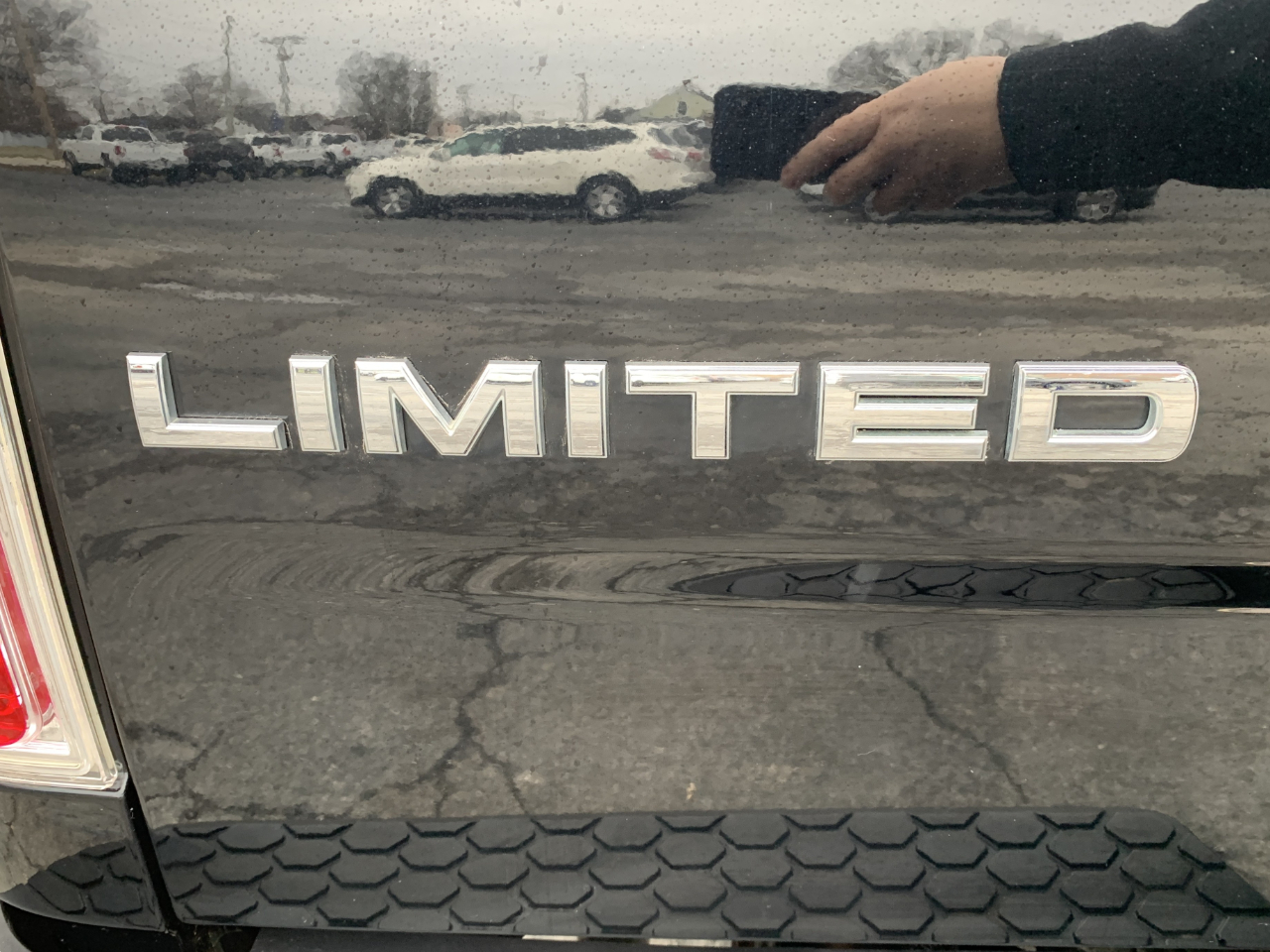 RAM 1500 Laramie Longhorn Edition Crew Cab SWB 4WD 2014