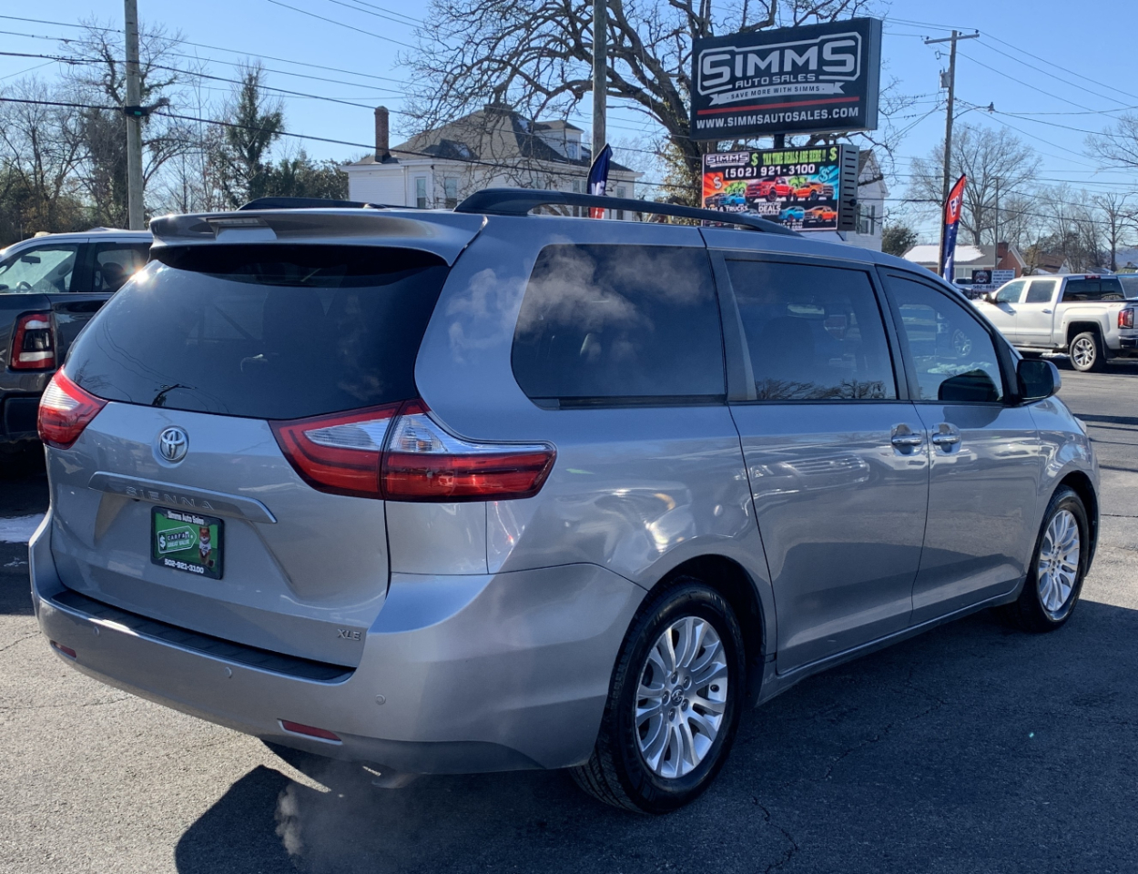 Toyota Sienna XLE FWD 8-Passenger V6 2016