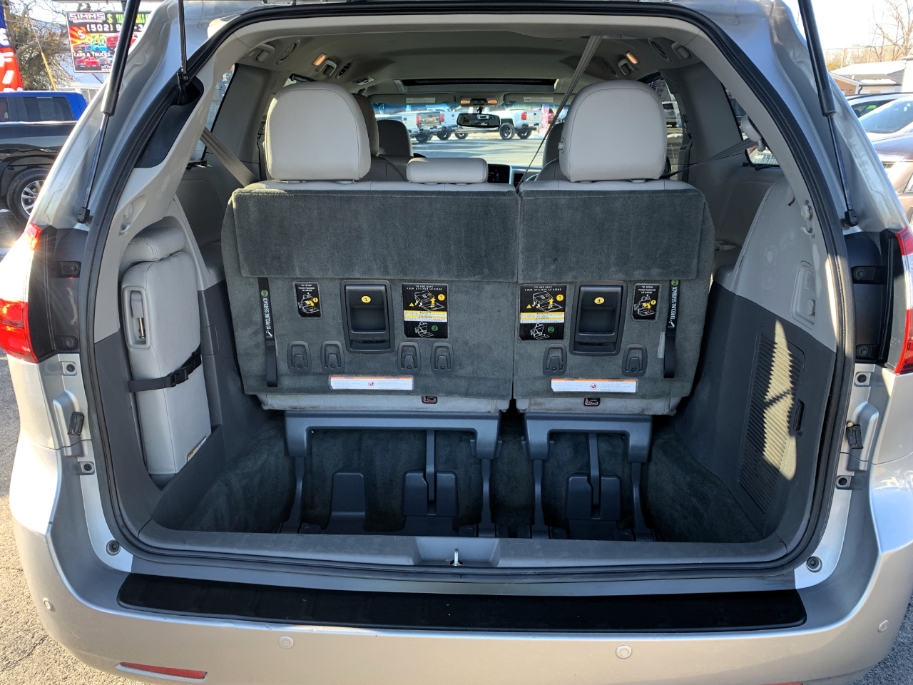 Toyota Sienna XLE FWD 8-Passenger V6 2016