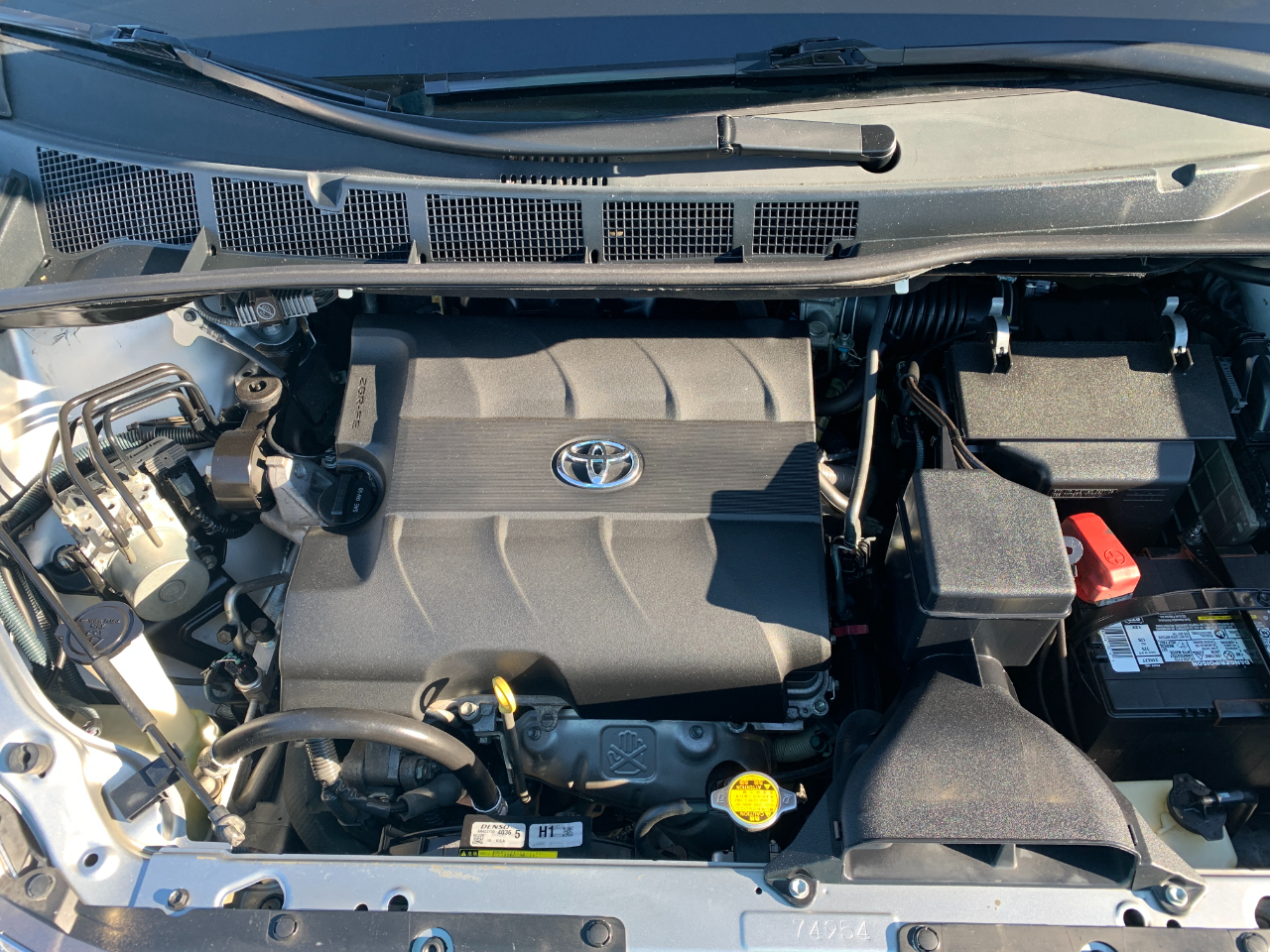 Toyota Sienna XLE FWD 8-Passenger V6 2016