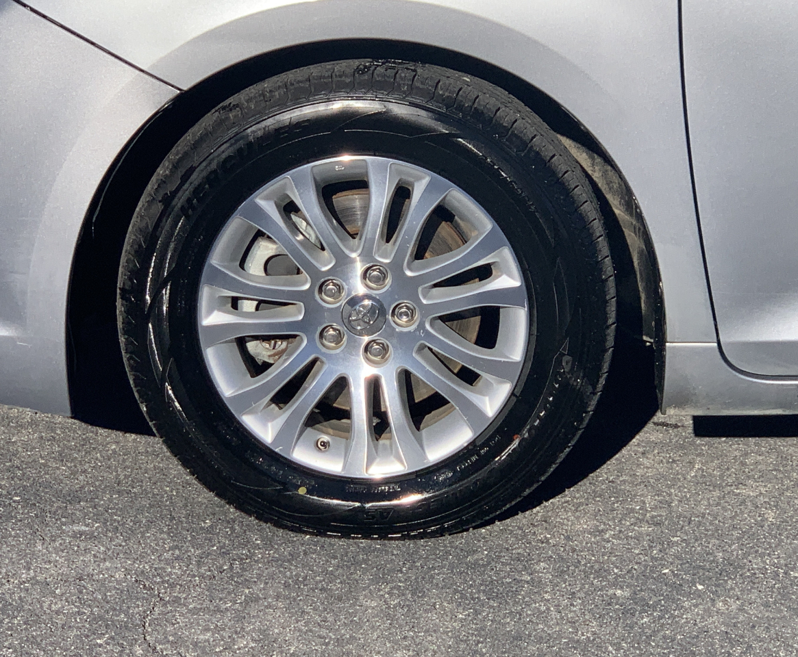 Toyota Sienna XLE FWD 8-Passenger V6 2016