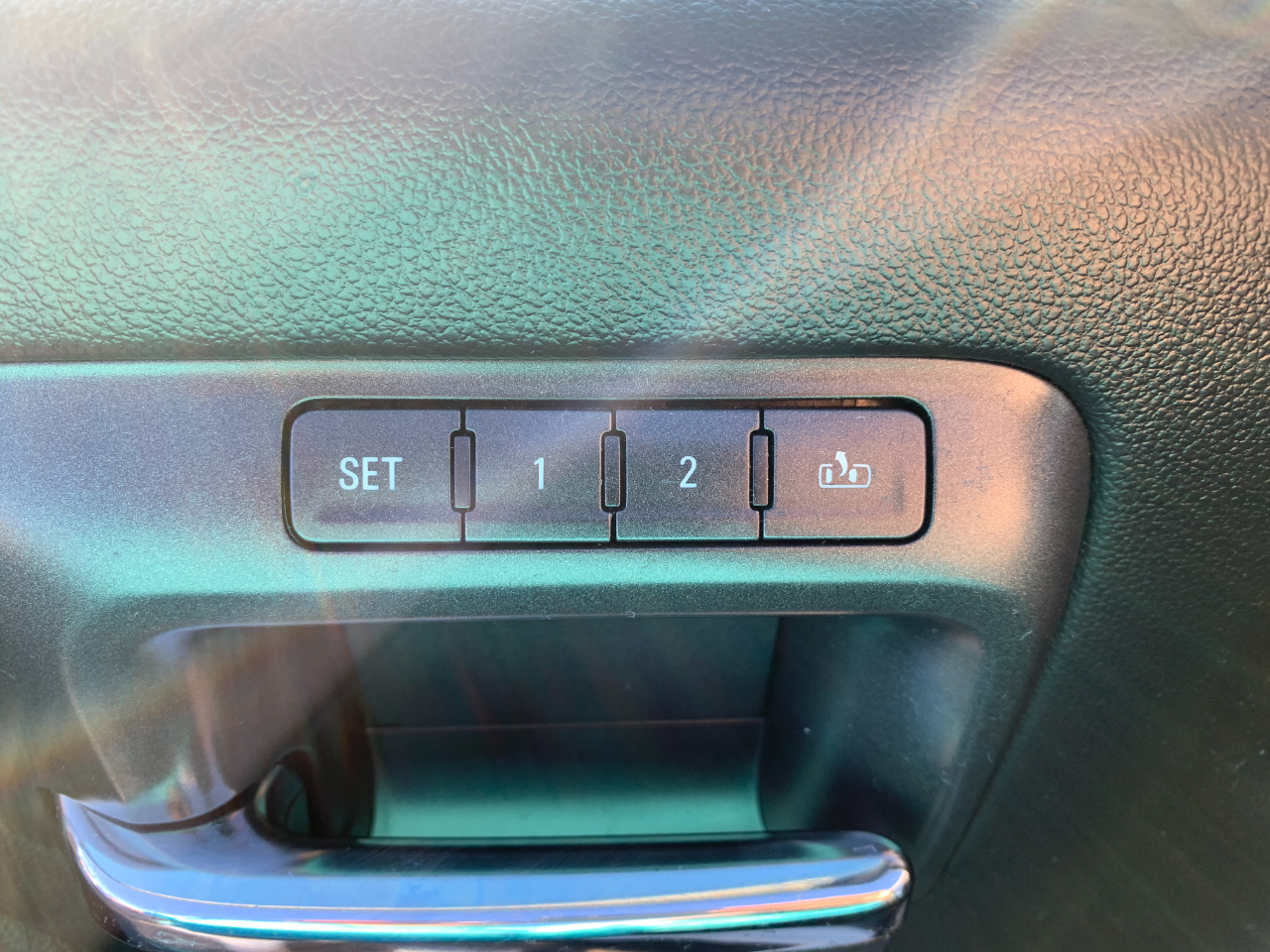 GMC Sierra 1500 SLT Crew Cab Short Box 4WD 2015