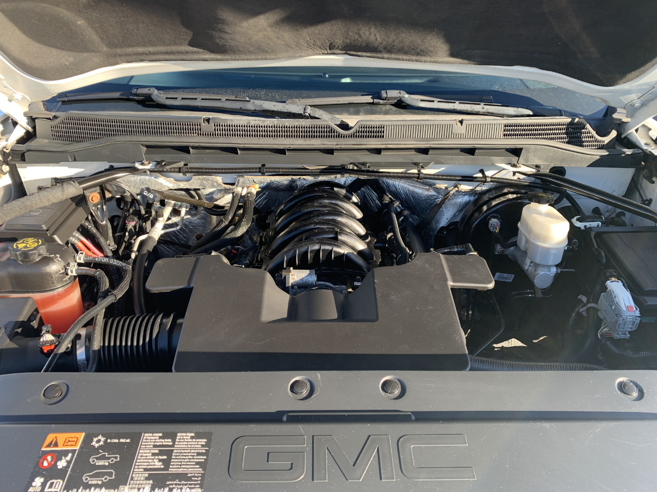 GMC Sierra 1500 SLT Crew Cab Short Box 4WD 2015