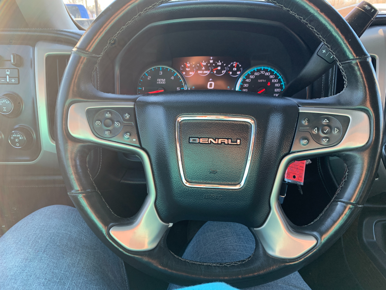 GMC Sierra 1500 Denali Crew Cab Short Box 4WD 2017