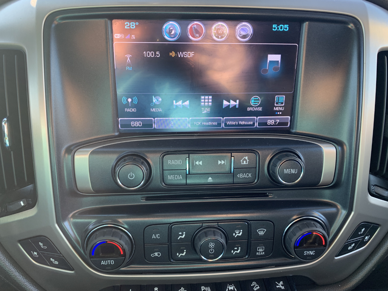 GMC Sierra 1500 Denali Crew Cab Short Box 4WD 2017