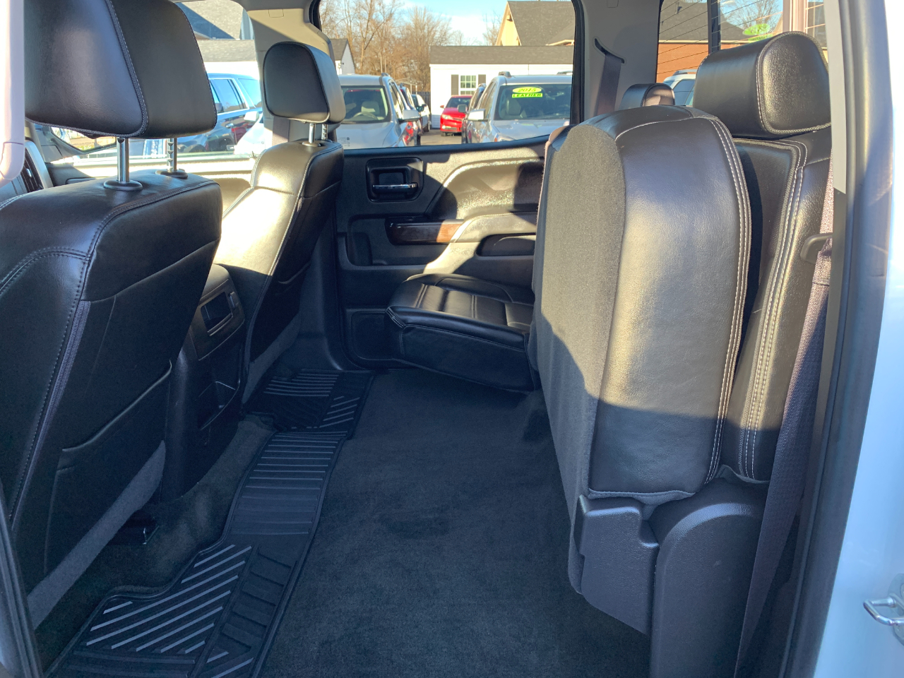 GMC Sierra 1500 Denali Crew Cab Short Box 4WD 2017