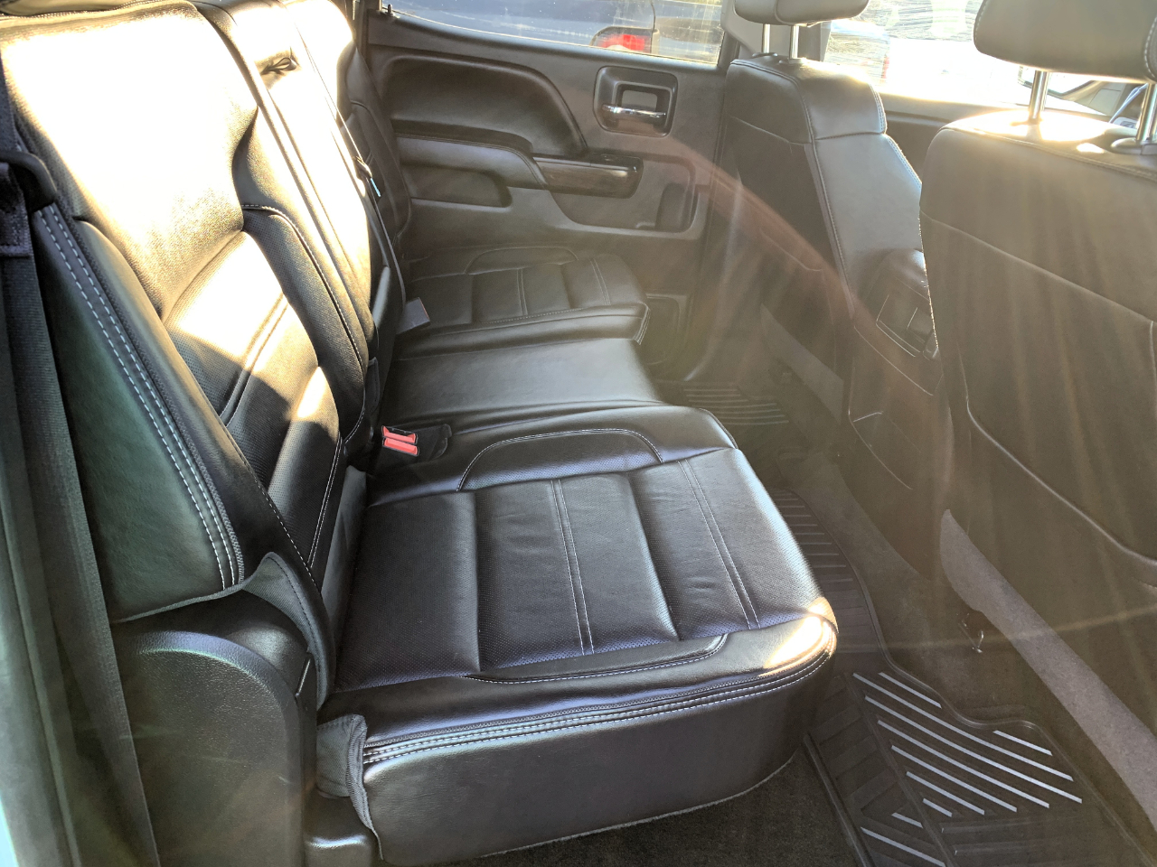 GMC Sierra 1500 Denali Crew Cab Short Box 4WD 2017