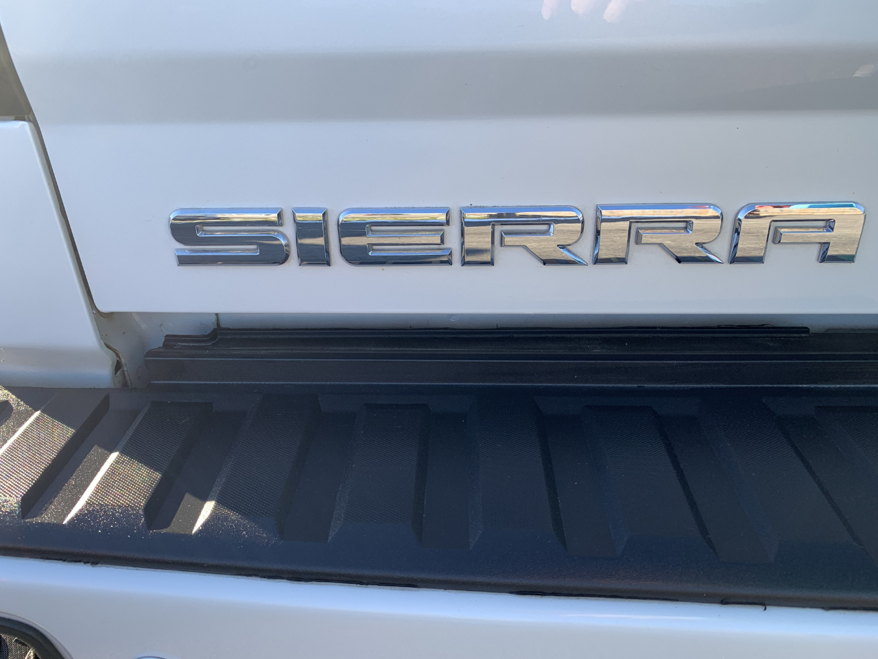 GMC Sierra 1500 Denali Crew Cab Short Box 4WD 2017