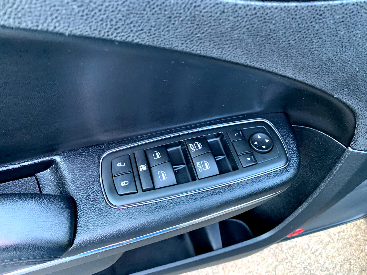 Dodge Charger SXT 2012