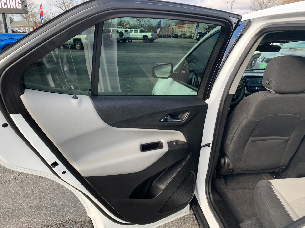 Chevrolet Equinox LS 2WD 2018