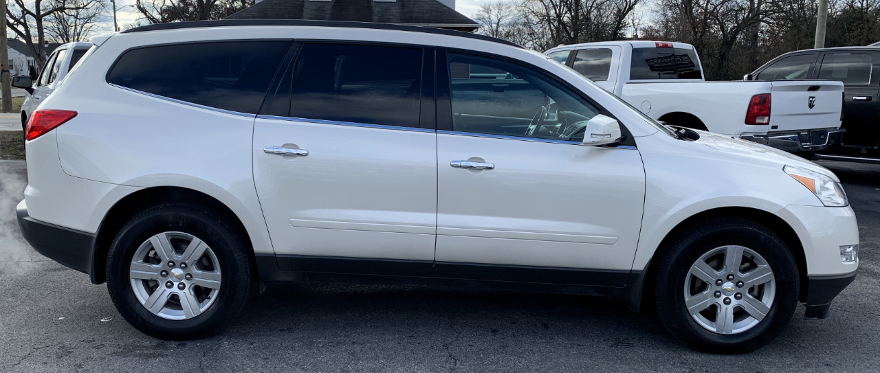 Chevrolet Traverse LT AWD 2011