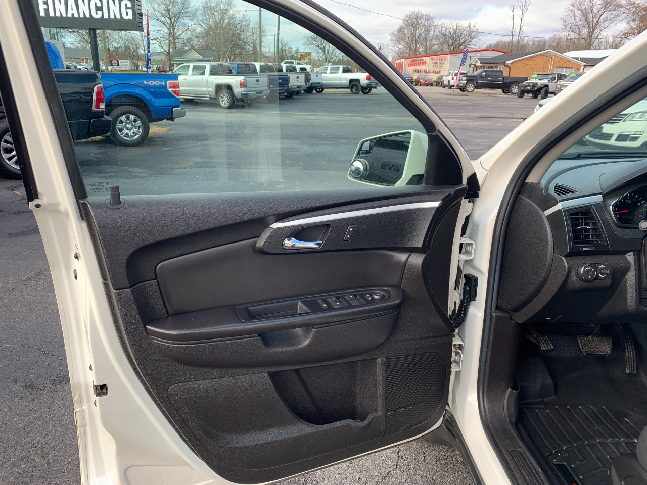 Chevrolet Traverse LT AWD 2011