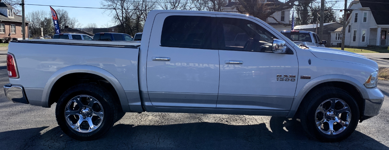 RAM 1500 Laramie Crew Cab SWB 4WD 2014