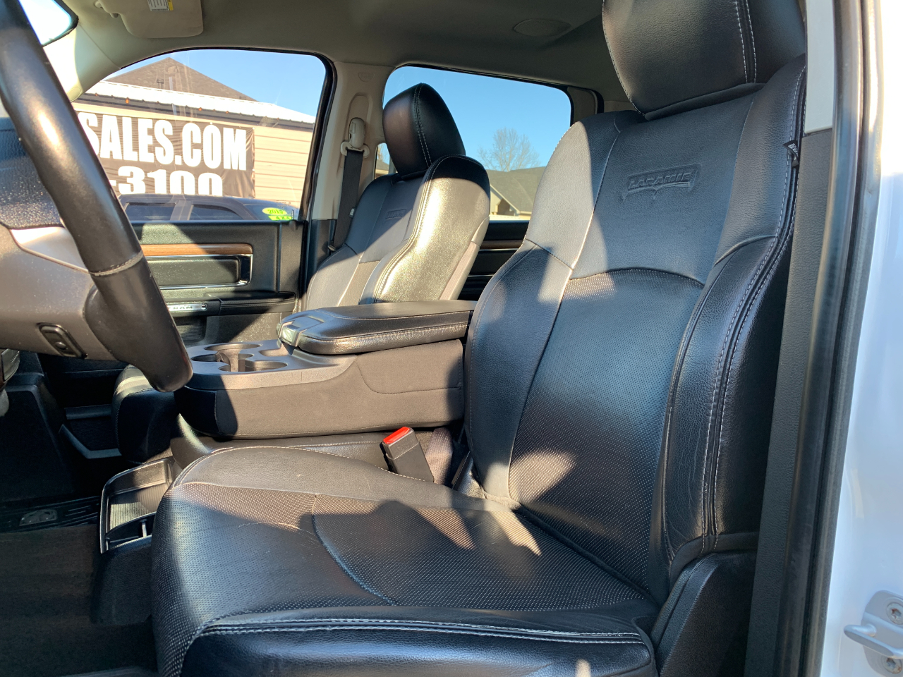 RAM 1500 Laramie Crew Cab SWB 4WD 2014