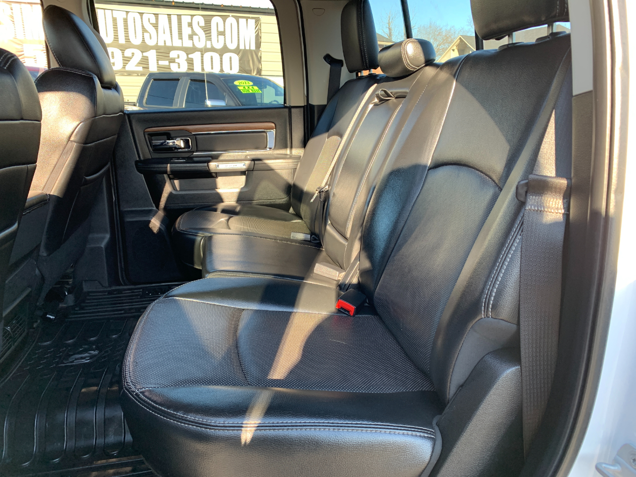 RAM 1500 Laramie Crew Cab SWB 4WD 2014