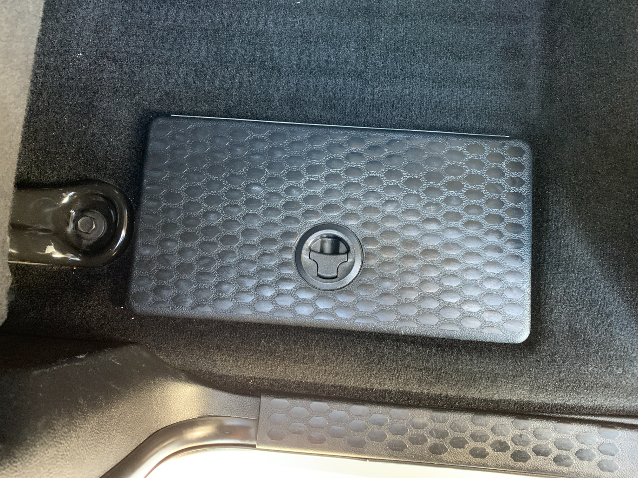 RAM 1500 Laramie Crew Cab SWB 4WD 2014