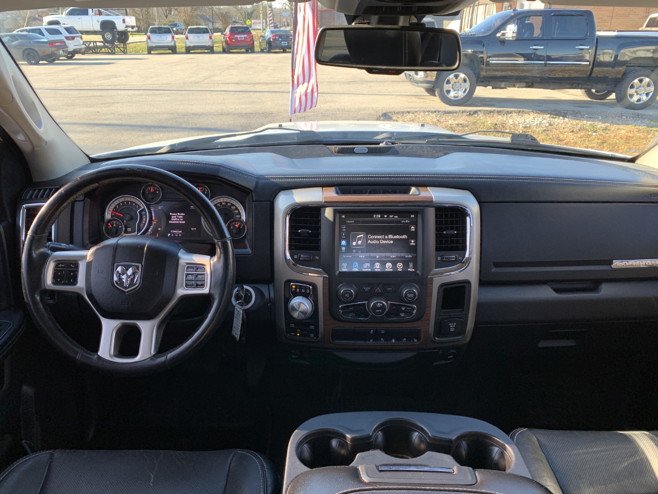 RAM 1500 Laramie Crew Cab SWB 4WD 2014