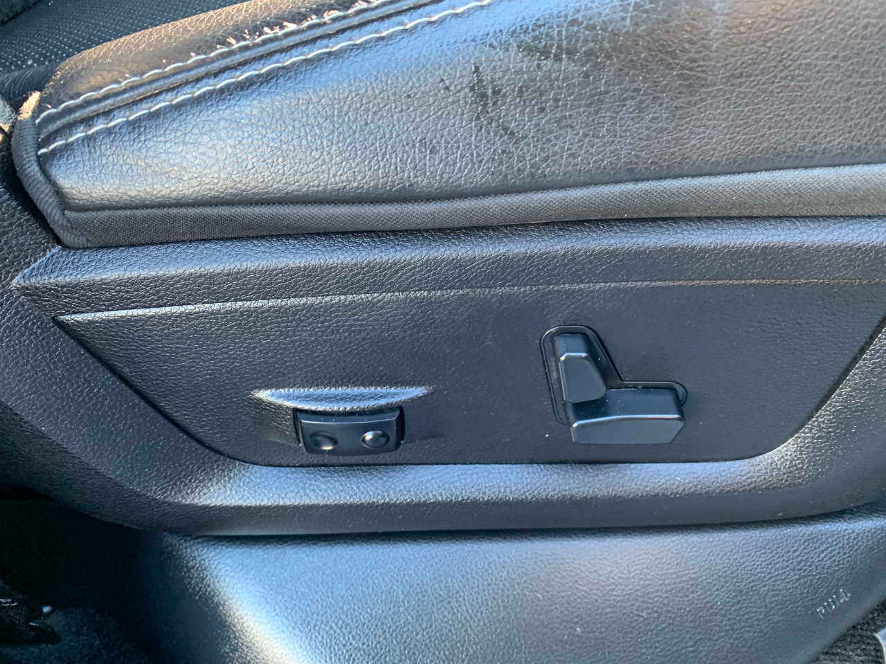 RAM 1500 Laramie Crew Cab SWB 4WD 2014