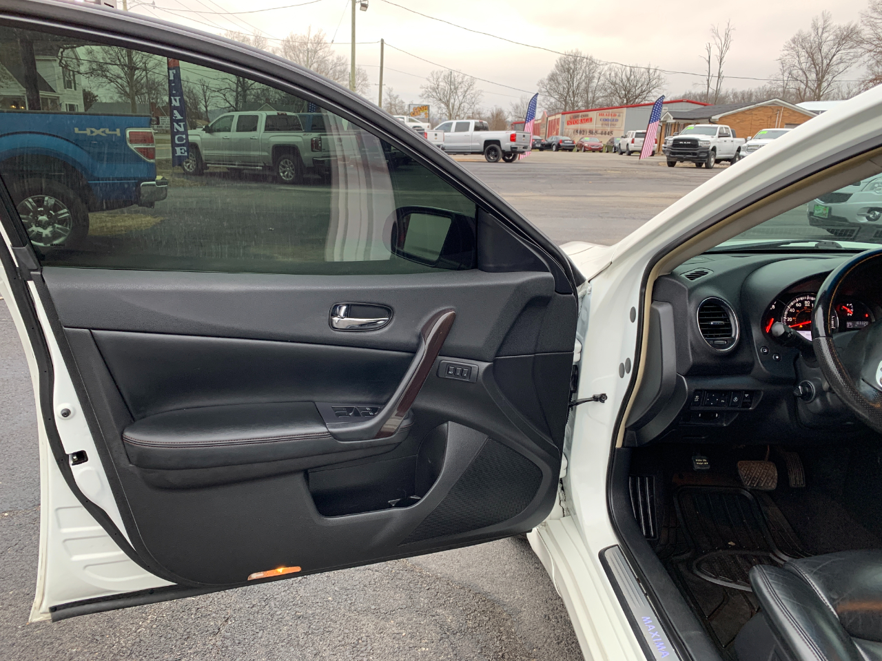 Nissan Maxima SV 2014