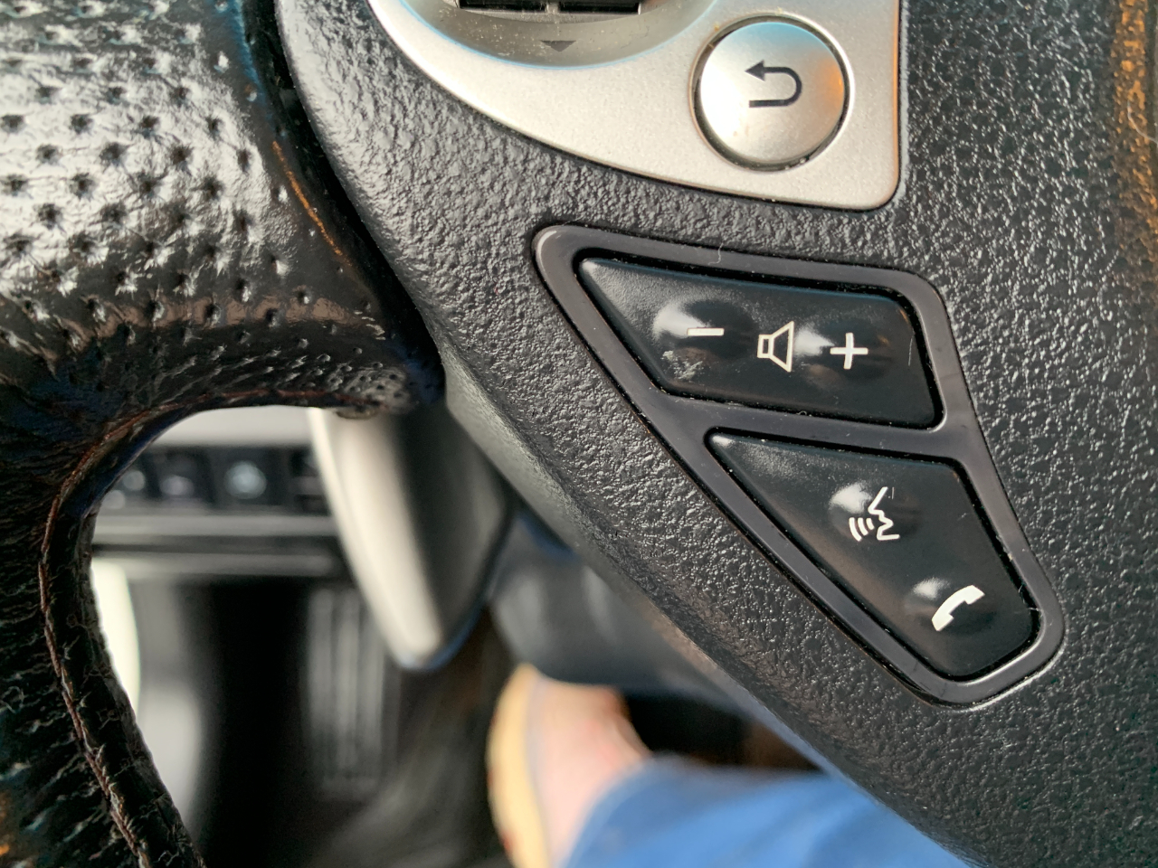 Nissan Maxima SV 2014